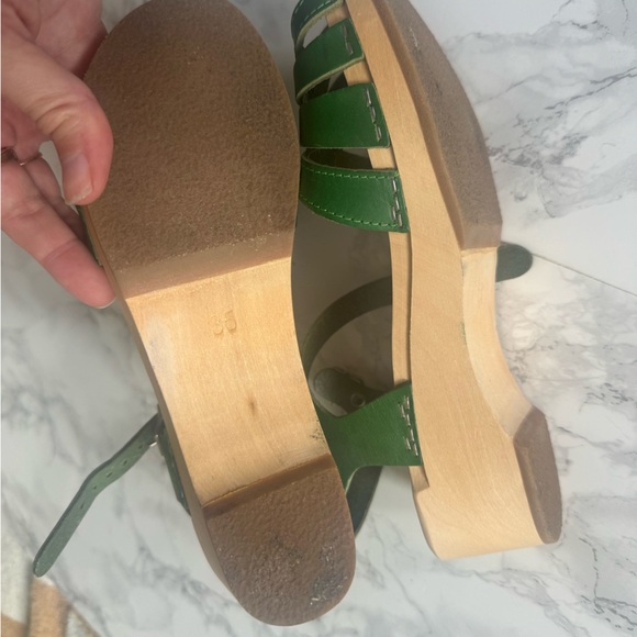 Swedish Hasbeens Debutant Cross Strap Kelly Green Leather Wooden Clog Sandals 35 - Picture 4 of 7
